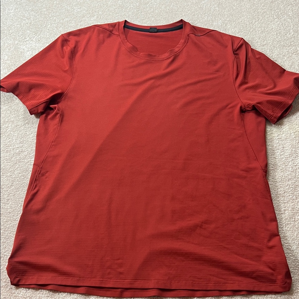Lululemon Breathe Repeat Red‎ Training Running Athletic T Shirt Men